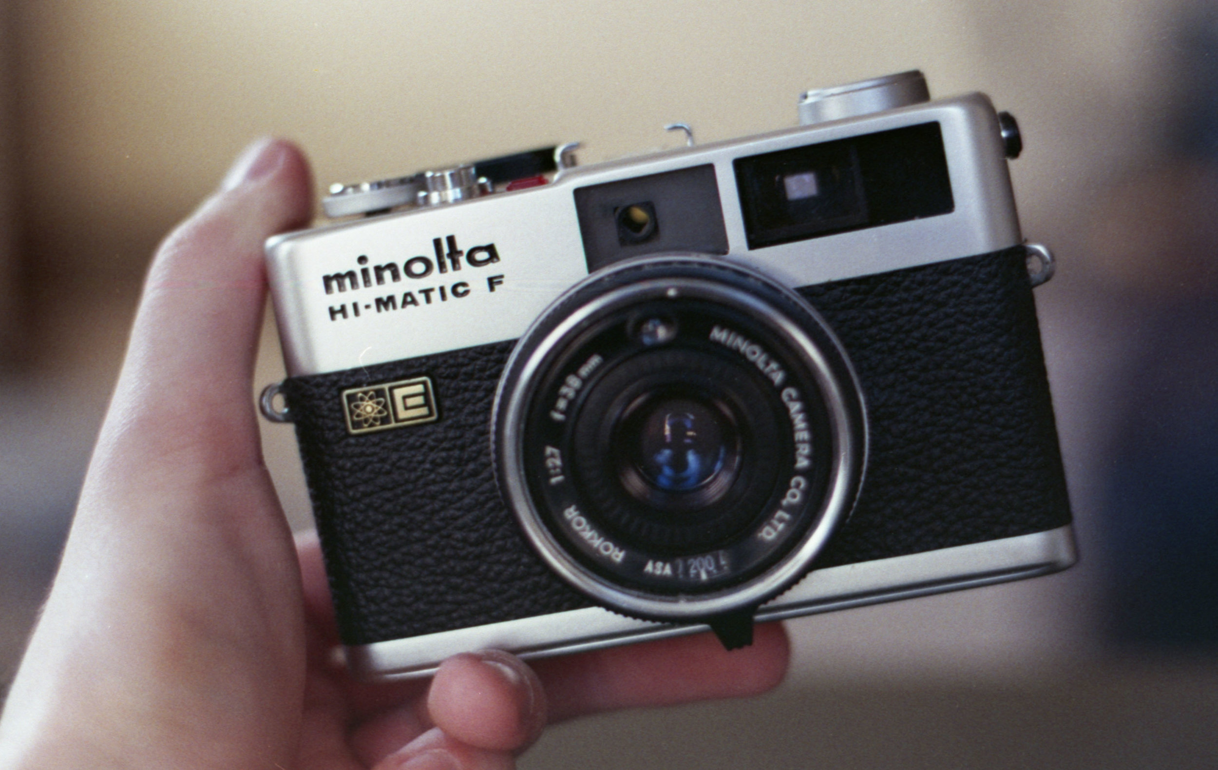 Minolta Hi-Matic F — Aperture Preview